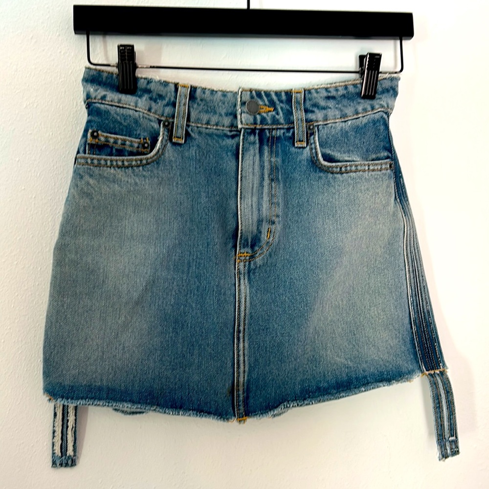 CARMAR Colin Distressed Denim Mini Skirt 27 Medium Wash